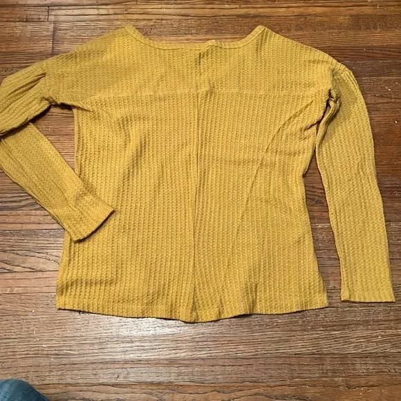 BKE Sweater - Picture 6 of 6